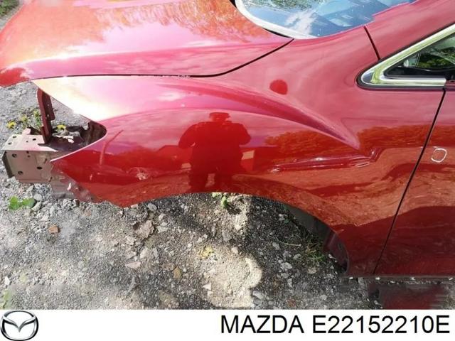 Переднє ліве крило E22152210E MAZDA