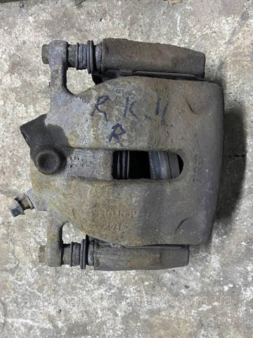 Супорт гальмівний, передній, правий 410010823R RENAULT