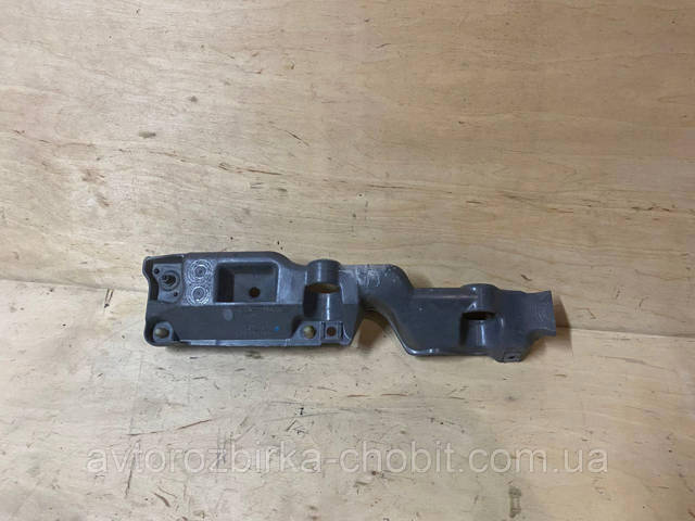 Кронштейн кріплення крила переднього правого верхній 631220010R RENAULT