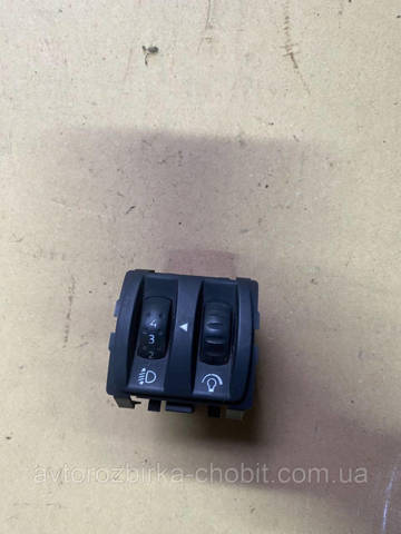 Кнопка коректора фар 8200095495 RENAULT