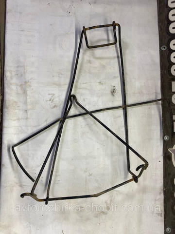 Крюк кріплення запасного колеса 8200497843 RENAULT