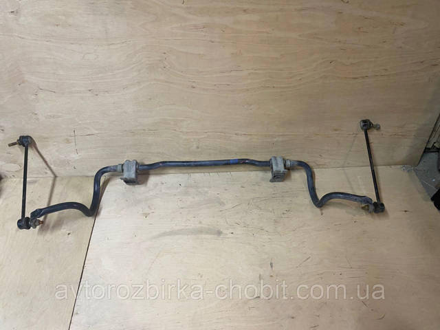 Стабілізатор поперечної стійкості передній 8200617861 RENAULT