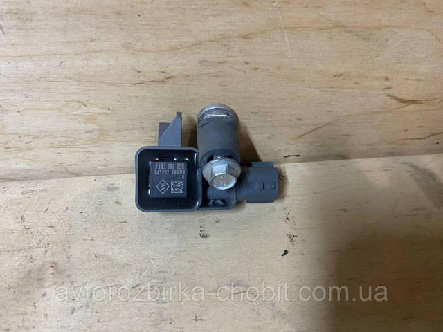 Датчик Ейрбег передній 988300005R RENAULT