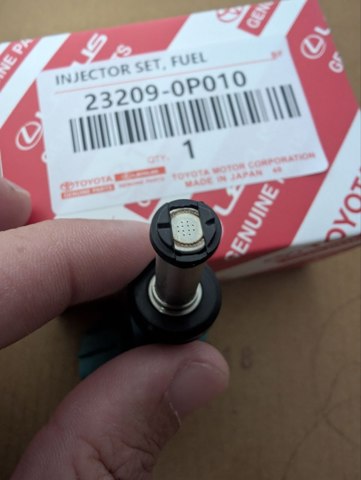 Форсунка паливна 2325031090 TOYOTA
