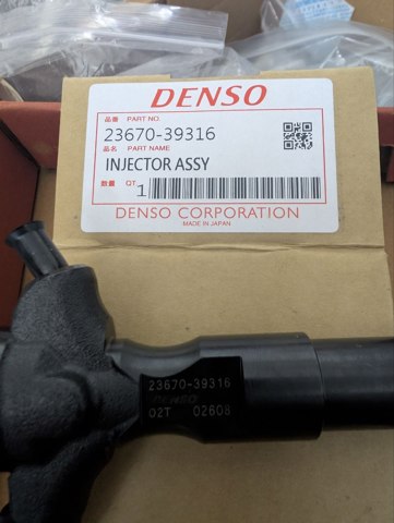 Форсунки електромагнітні 2367039316 DENSO