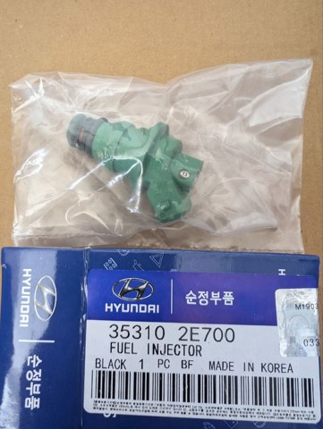 Форсунка інжектора 353102E700 HYUNDAI