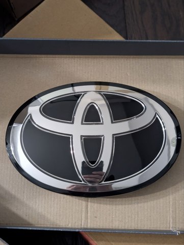 Фірмовий значок решітки радіатора 5314171010 TOYOTA