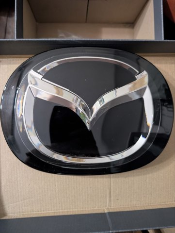 Орнамент і декоративні написи TK7951730 MAZDA