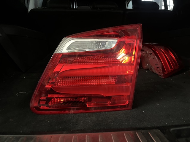 Ліхтар задній внутрішній правий A1668201264 MERCEDES