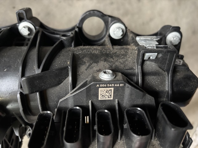 Колодка сполучна плюсового кабелю 0065454601 MERCEDES