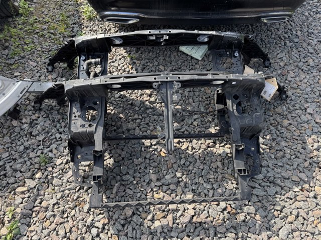 Рамка передньої панелі 1666205901 MERCEDES