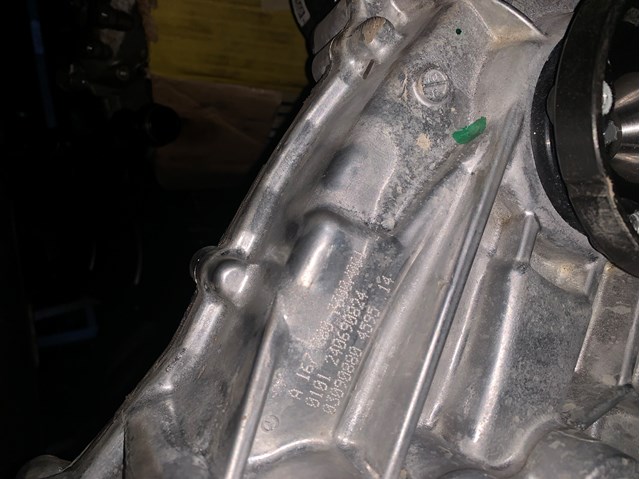 Коробка роздавальна 1672807300 MERCEDES