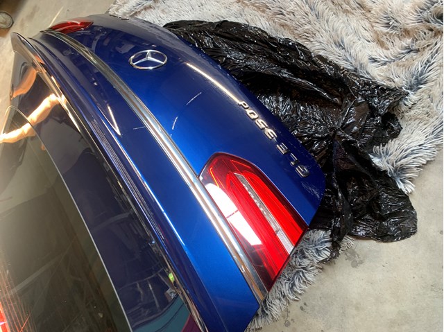 Двері багажника 2927400105 MERCEDES
