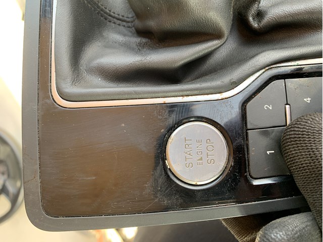 Кнопка запуску двигуна 4G2905217A VAG