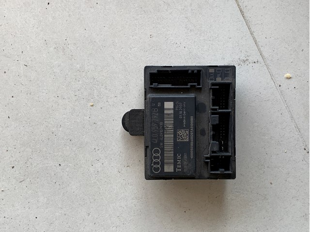 Блок комфорту передніх дверей 4L0959792B VAG