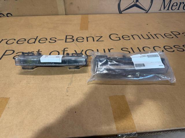 Фара денного світла, ліва A0999065700 MERCEDES