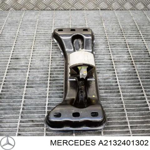 Кронштейн КПП A2132401302 MERCEDES