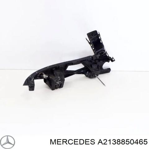 Кронштейн бампера заднього, правий A2138850465 MERCEDES
