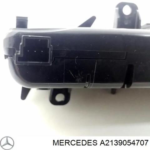 Блок управління кондиціонером A2139054707 MERCEDES