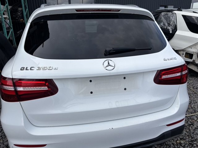 Задні двері багажника A2537400305 MERCEDES