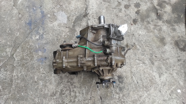 Коробка роздавальна в зборі 361006D240 TOYOTA
