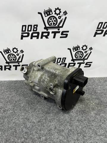 Компресор кліматичної установки 0424001101 TOYOTA