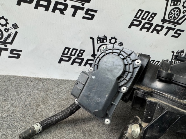 Заслінка повітряна 2203031090 TOYOTA