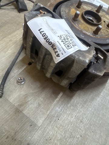 Супорт тормзной 477500E071 TOYOTA