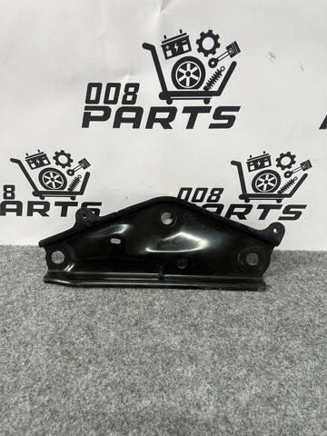 Кронштейн передньої балки 522580R040 TOYOTA