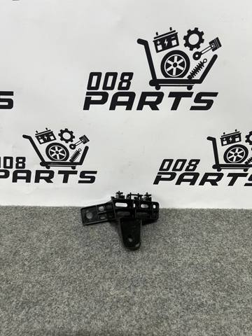 Кронштейн бампера заднього, правий 525620E030 TOYOTA