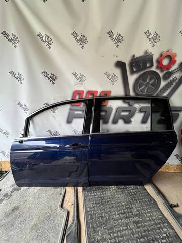 Двері пасажирськи задні ліві 5TA833055AH VAG
