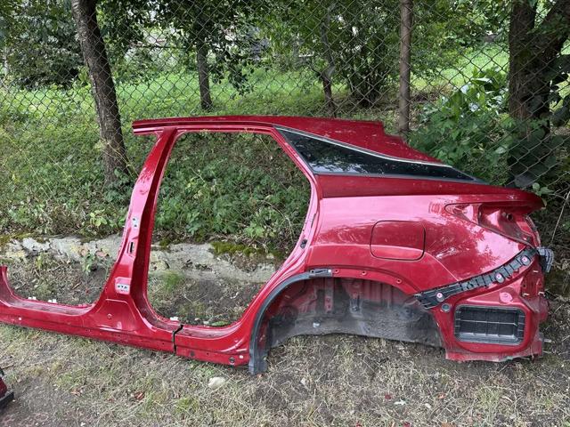 Крило заднє 616020E051 TOYOTA