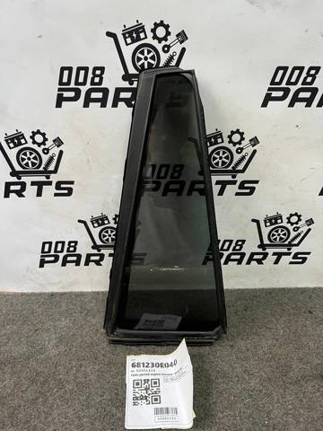Скло-кватирка двері, задній, правій 681230E040 TOYOTA