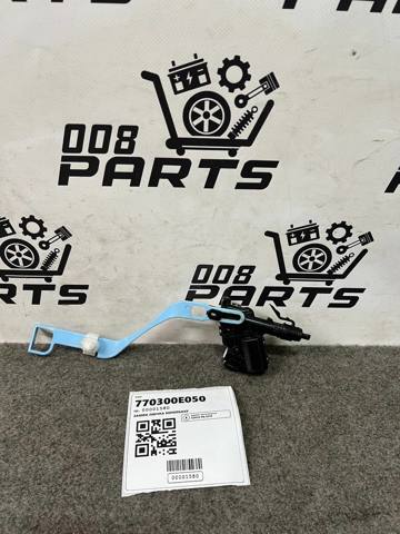 Замок відкривання лючка бензобаку 770300E050 TOYOTA