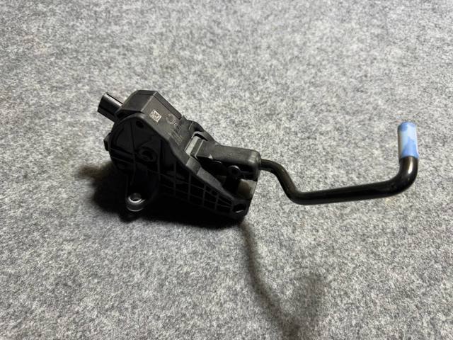 Педаль газу (акселератора) 7811006061 TOYOTA