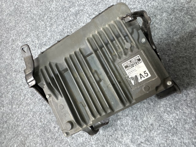 Блок двигуна 896614AA50 TOYOTA