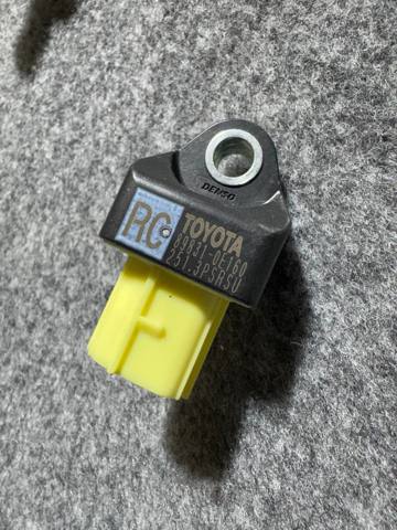 Датчик подушки безпеки 898310E160 TOYOTA