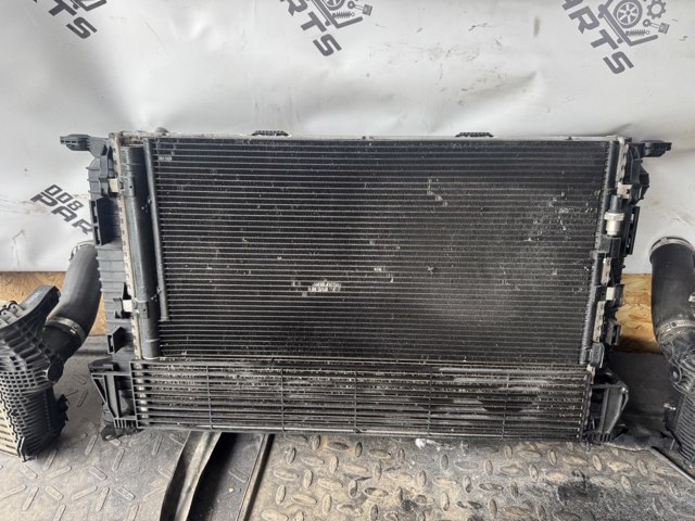 Решітка радіатора кондиціонера 95B820746A PORSCHE