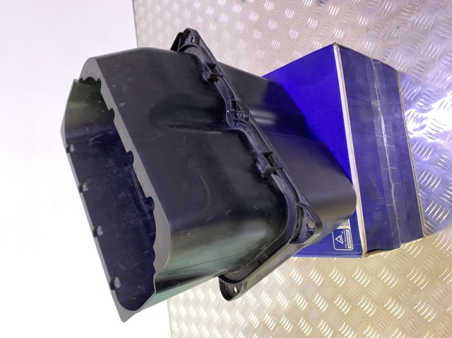 Захист заднього бампера 51757186522 BMW