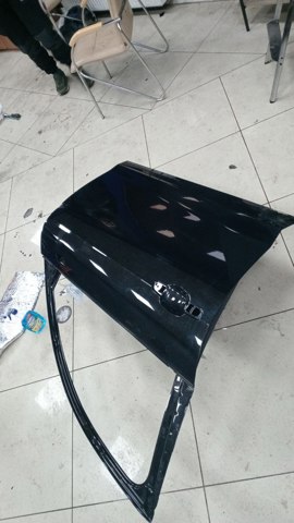 Дверка передня права 8W0831052B VAG