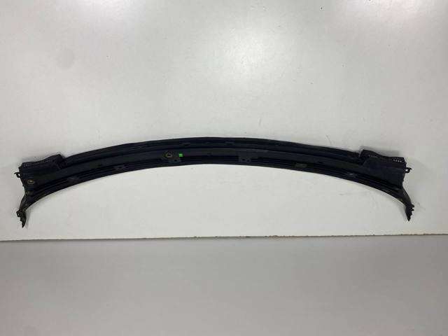 Решітка склоочисників 51717292397 BMW