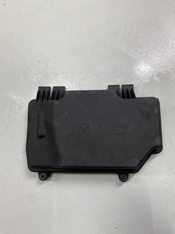 Кришка блоку запобіжників A2055402428 MERCEDES
