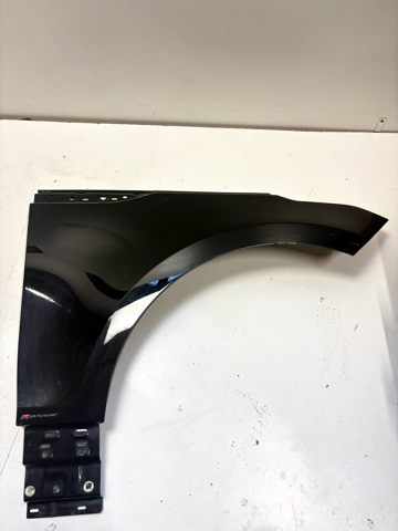 Переднє праве крило LR091698 LAND ROVER