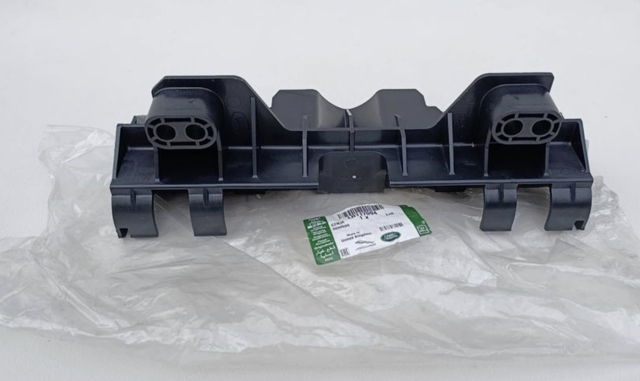 Подушка радіатора охолодження, верхня LR117094 LAND ROVER