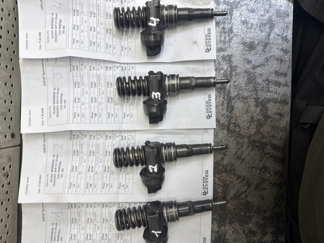 Форсунки електромагнітні 0414720209 BOSCH