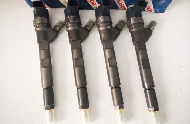 Форсунки електромагнітні 0445110059 BOSCH