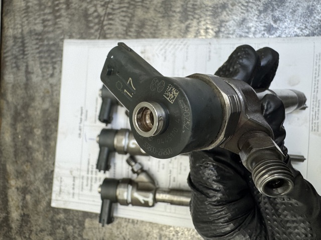 Форсунки електромагнітні 0445110411 BOSCH