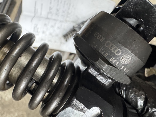Форсунка вприску палива 045130073T BOSCH