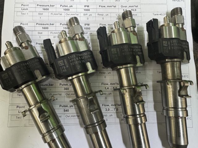 Форсунка інжектора 13537565138 BMW