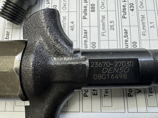 Форсунка паливна 2367027030 TOYOTA